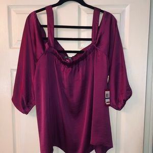 NWT Beautiful Vince Camino blouse. XL. 100% polyester, Bohemian style. Silk feel